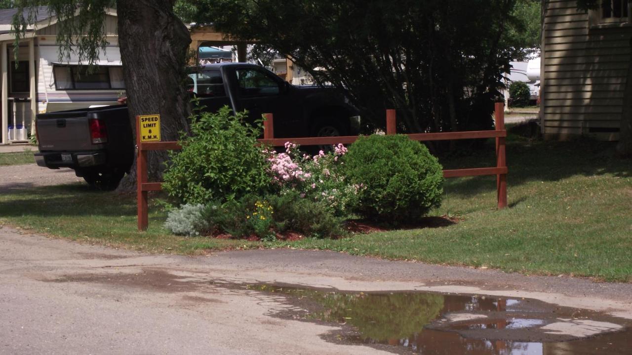 Orchard Queen Motel & Rv Park Middleton Exterior foto